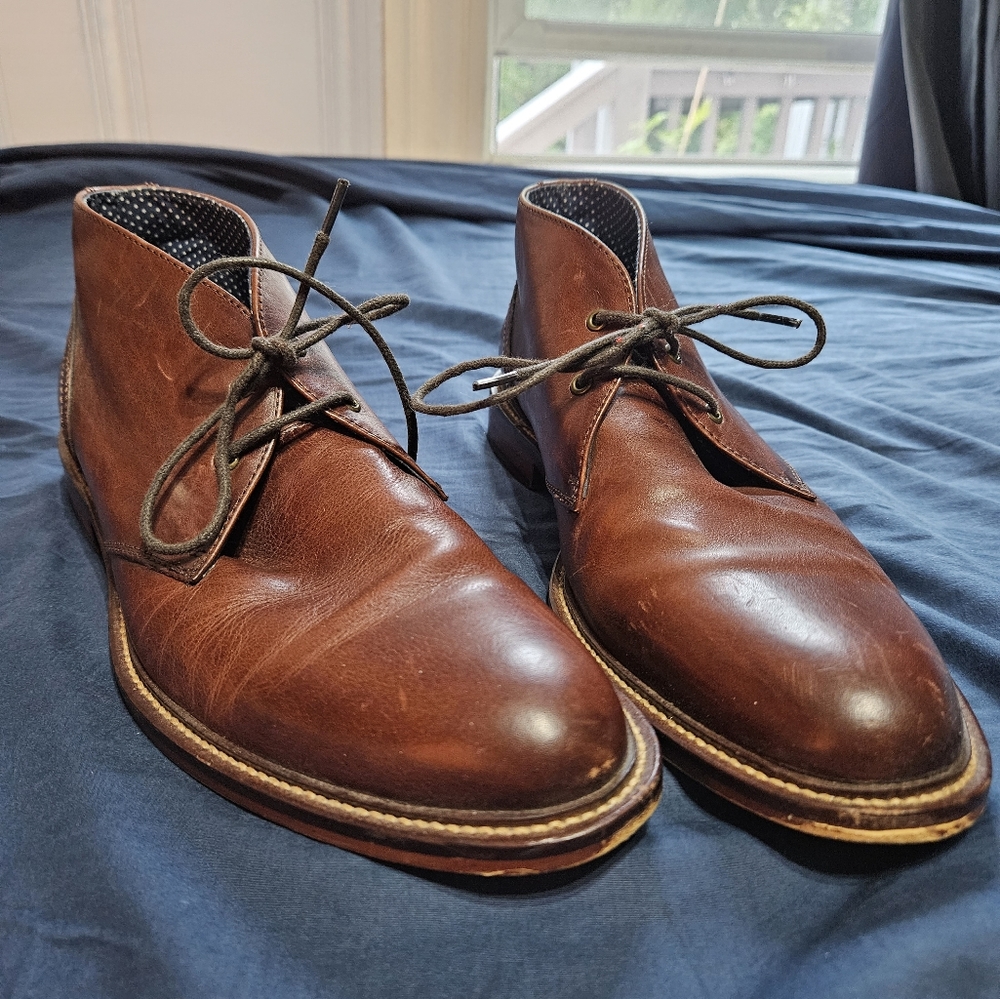 Mens 8.5 Leather Chukka